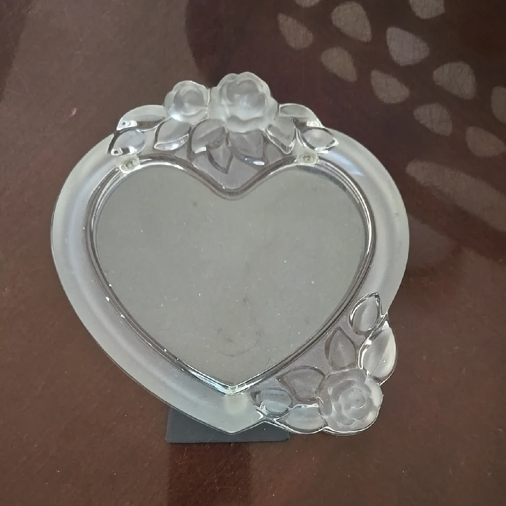 Heart-Shaped Glass Photo Frame
